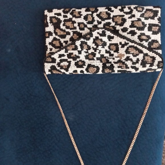 Clutch - Picture 2 of 2